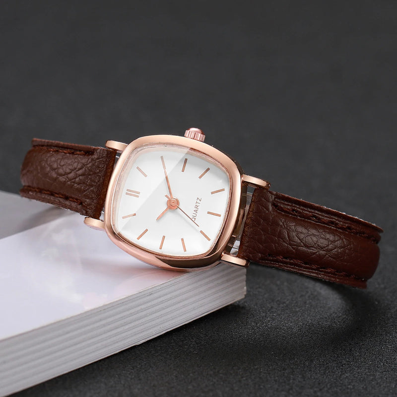 Relógio Feminino Elegante em Couro